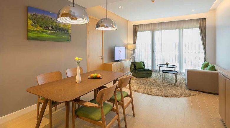 <b>Eastin Thana City Golf Resort Bangkok Suite</b>. Images powered by <a href="https://iceportal.shijigroup.com/" title="IcePortal" target="_blank">IcePortal</a>.