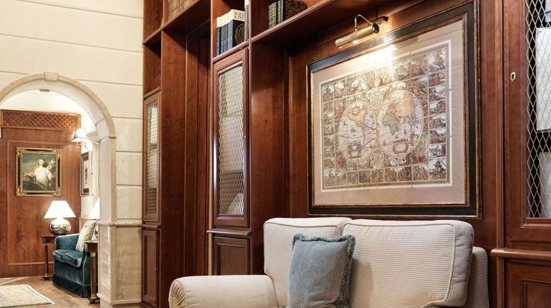 <b>Hotel Barocco Lobby</b>. Images powered by <a href="https://iceportal.shijigroup.com/" title="IcePortal" target="_blank">IcePortal</a>.