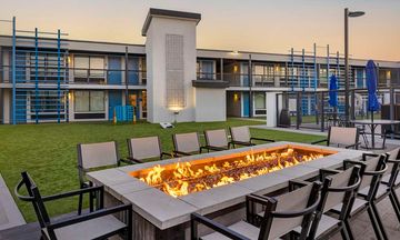 Aiden by Best Western South Reno