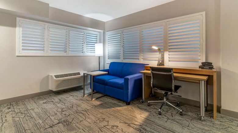 <b>Best Western Red Coach Inn Room</b>. Images powered by <a href="https://iceportal.shijigroup.com/" title="IcePortal" target="_blank">IcePortal</a>.