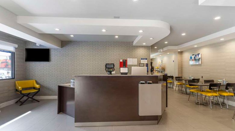 <b>Best Western Red Coach Inn Lobby</b>. Images powered by <a href="https://iceportal.shijigroup.com/" title="IcePortal" target="_blank">IcePortal</a>.