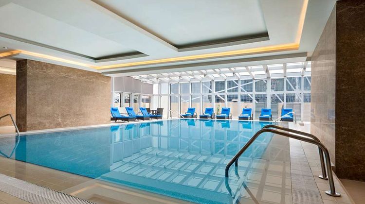 Wyndham Doha West Bay Pool