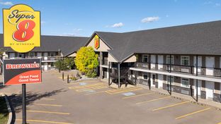 Super 8 by Wyndham Fort McMurray