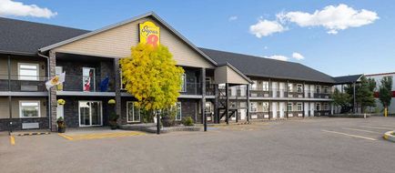 Super 8 by Wyndham Fort McMurray Exterior