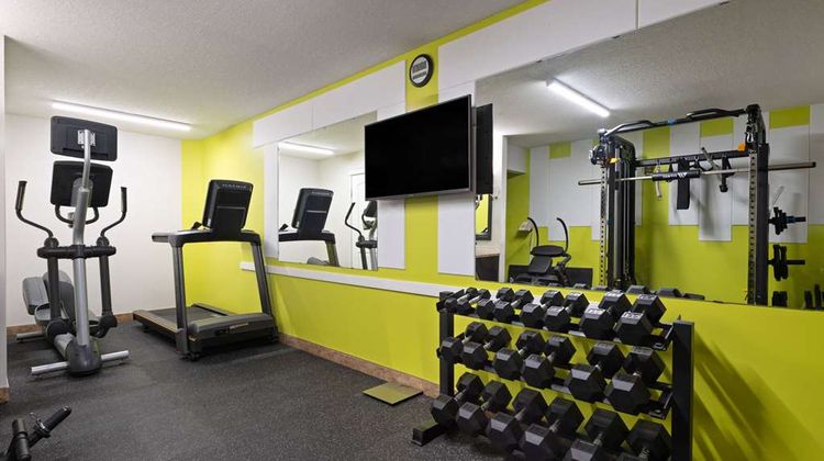 Super 8 by Wyndham Fort McMurray Health