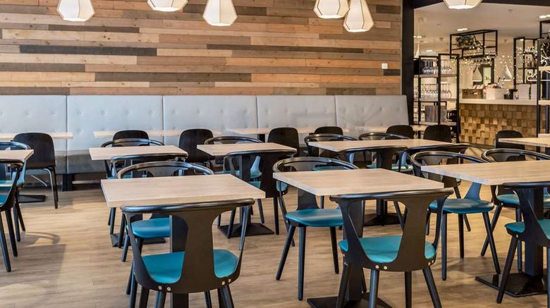 <b>Scandic Meilahti Restaurant</b>. Images powered by <a href="https://iceportal.shijigroup.com/" title="IcePortal" target="_blank">IcePortal</a>.