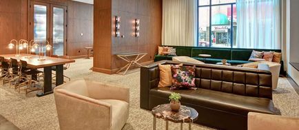 The Cincinnatian Hotel, Curio Coll Lobby