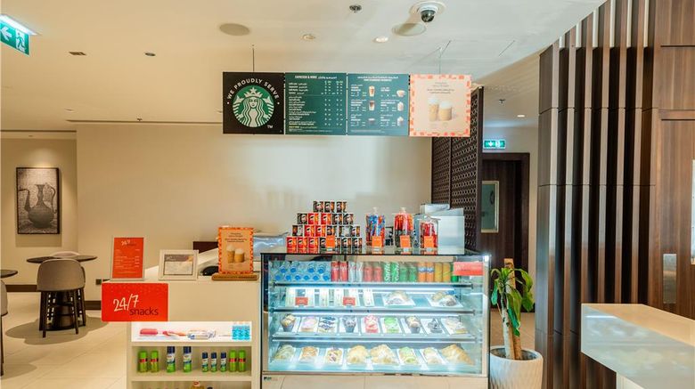 <b>Hampton by Hilton Dubai Airport Restaurant</b>. Images powered by <a href="https://iceportal.shijigroup.com/" title="IcePortal" target="_blank">IcePortal</a>.