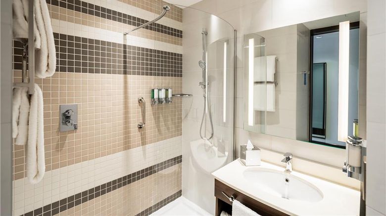 <b>Hampton by Hilton Dubai Airport Room</b>. Images powered by <a href="https://iceportal.shijigroup.com/" title="IcePortal" target="_blank">IcePortal</a>.