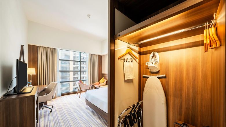 <b>Hampton by Hilton Dubai Airport Room</b>. Images powered by <a href="https://iceportal.shijigroup.com/" title="IcePortal" target="_blank">IcePortal</a>.