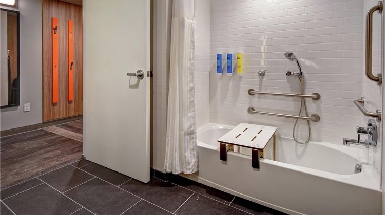 Tru by Hilton Raleigh Durham Airport Room