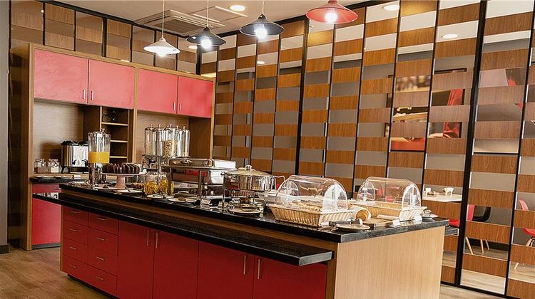 Ibis Lorena Restaurant