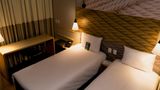 Ibis Lorena Room