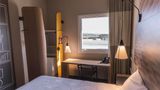 Ibis Lorena Room