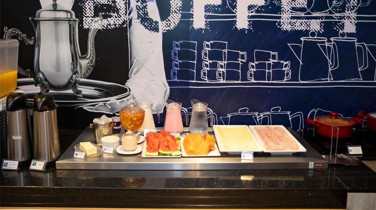 Ibis Budget Divinopolis Restaurant