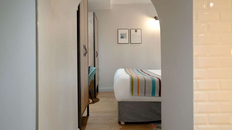 <b>Hotel Litteraire Marcel Ayme Suite</b>. Images powered by <a href="https://iceportal.shijigroup.com/" title="IcePortal" target="_blank">IcePortal</a>.