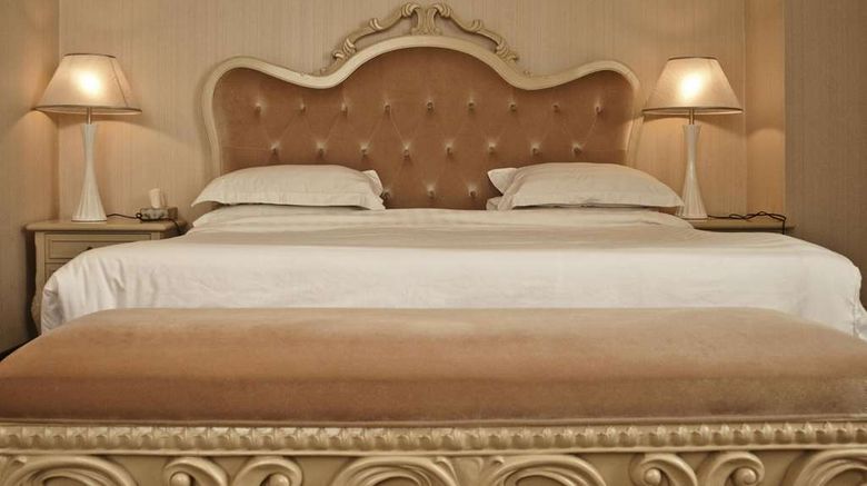 <b>Bole Ambassador Hotel Room</b>. Images powered by <a href="https://iceportal.shijigroup.com/" title="IcePortal" target="_blank">IcePortal</a>.