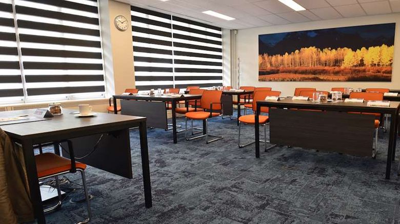 <b>Best Western Hotel Groningen Centre Meeting</b>. Images powered by <a href="https://iceportal.shijigroup.com/" title="IcePortal" target="_blank">IcePortal</a>.