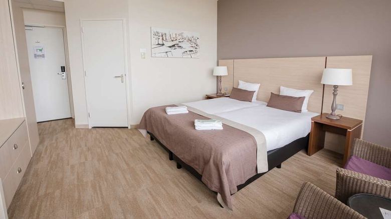 <b>Best Western Hotel Groningen Centre Suite</b>. Images powered by <a href="https://iceportal.shijigroup.com/" title="IcePortal" target="_blank">IcePortal</a>.