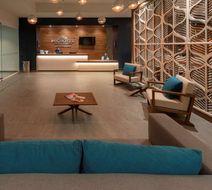 Microtel Inn & Suites San Luis Potosi Lobby