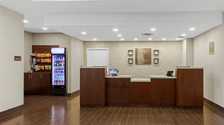 Comfort Inn and Suites Bowmanville Lobby