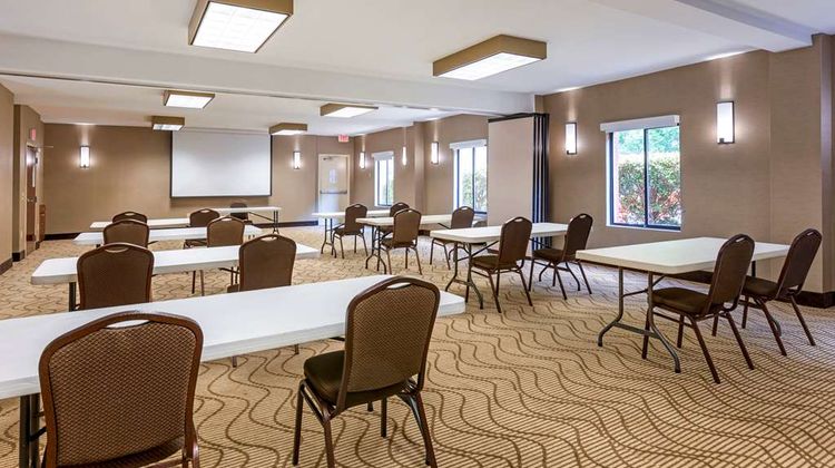 Comfort Inn & Suites Canton Meeting