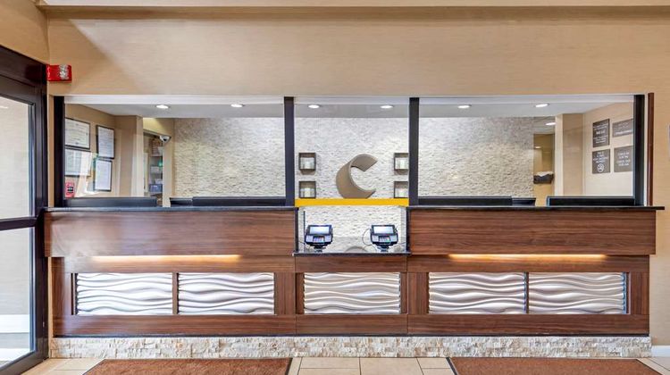 Comfort Inn & Suites Canton Lobby