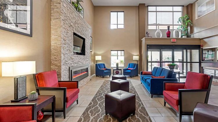 Comfort Inn & Suites Canton Lobby