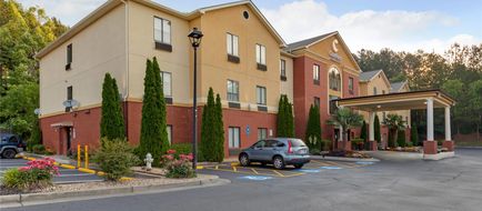 Comfort Inn & Suites Canton Exterior