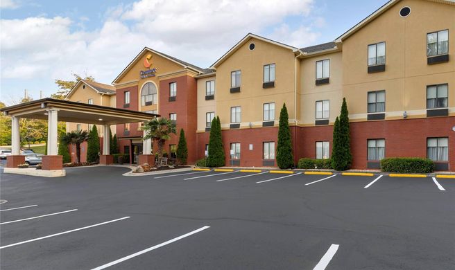 Comfort Inn & Suites Canton Exterior