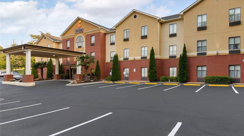 <b>Comfort Inn & Suites Canton Exterior</b>. Images powered by <a href="https://iceportal.shijigroup.com/" title="IcePortal" target="_blank">IcePortal</a>.