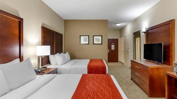 Comfort Inn & Suites Canton Room