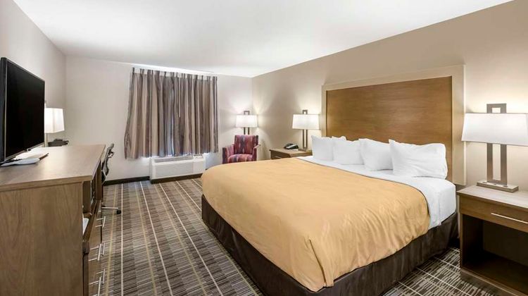Quality Inn & Suites Carlsbad Room