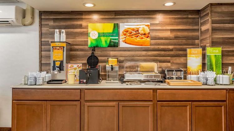 Quality Inn Bucyrus Restaurant