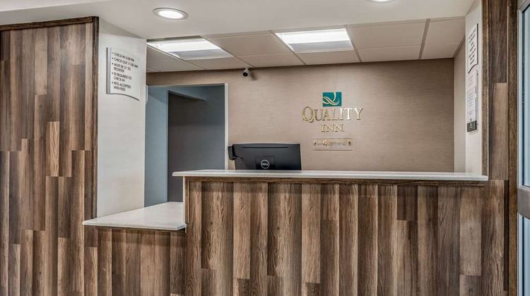Quality Inn Bucyrus Lobby
