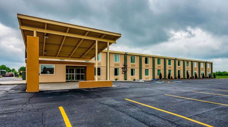 Quality Inn Bucyrus Exterior