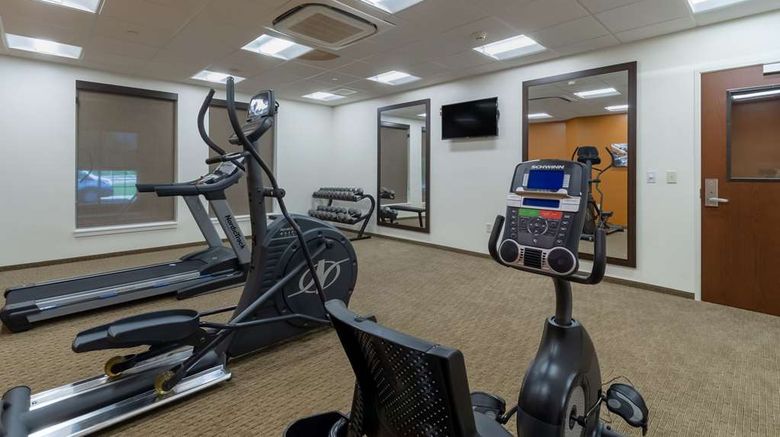 <b>Comfort Inn & Suites-Harrisburg Airport Health</b>. Images powered by <a href="https://iceportal.shijigroup.com/" title="IcePortal" target="_blank">IcePortal</a>.