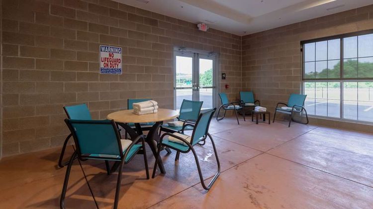 Comfort Inn & Suites-Harrisburg Airport Pool