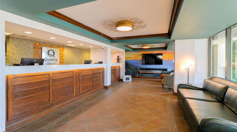 <b>Quality Inn Pigeon Forge Lobby</b>. Images powered by <a href="https://iceportal.shijigroup.com/" title="IcePortal" target="_blank">IcePortal</a>.