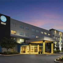 Tru by Hilton Chicopee Springfield