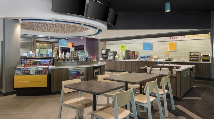 Tru by Hilton Chicopee Springfield Restaurant