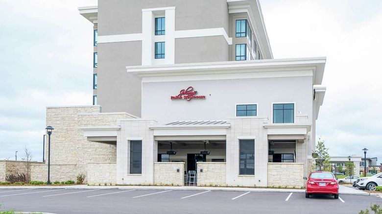 <b>Hilton Garden Inn Madison Sun Prairie Exterior</b>. Images powered by <a href="https://iceportal.shijigroup.com/" title="IcePortal" target="_blank">IcePortal</a>.