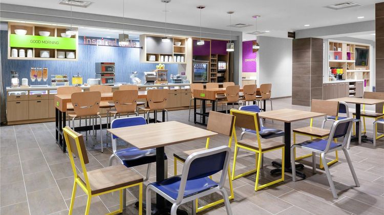 Home2 Suites by Hilton South Park Restaurant