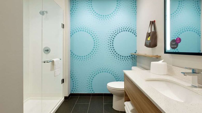 <b>Tru by Hilton St Charles/St Louis Room</b>. Images powered by <a href="https://iceportal.shijigroup.com/" title="IcePortal" target="_blank">IcePortal</a>.