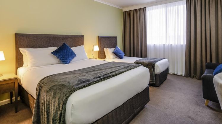 Mercure Albury Exterior