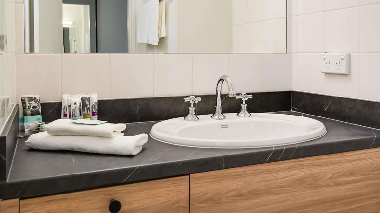 <b>Mercure Albury Room</b>. Images powered by <a href="https://iceportal.shijigroup.com/" title="IcePortal" target="_blank">IcePortal</a>.