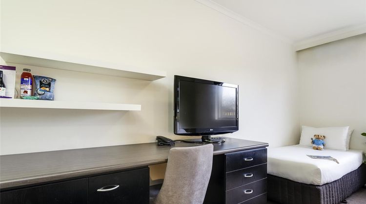 Mercure Albury Room
