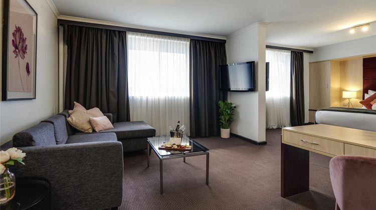 Mercure Albury Room