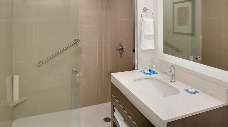 Hyatt House Orlando Universal Room