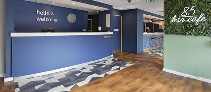 Travelodge London Harrow Lobby